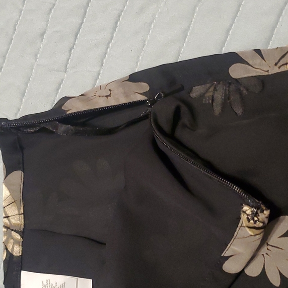 Liz Claiborne womens black size 6 skirt - Picture 5 of 7